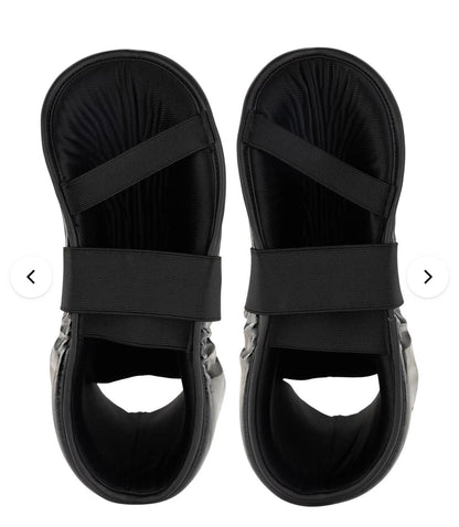 VALOR kicks Foot Guards Century (WAKO Approved)
